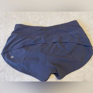Lululemon speed up short (size 6) 2.5 in (worn once)